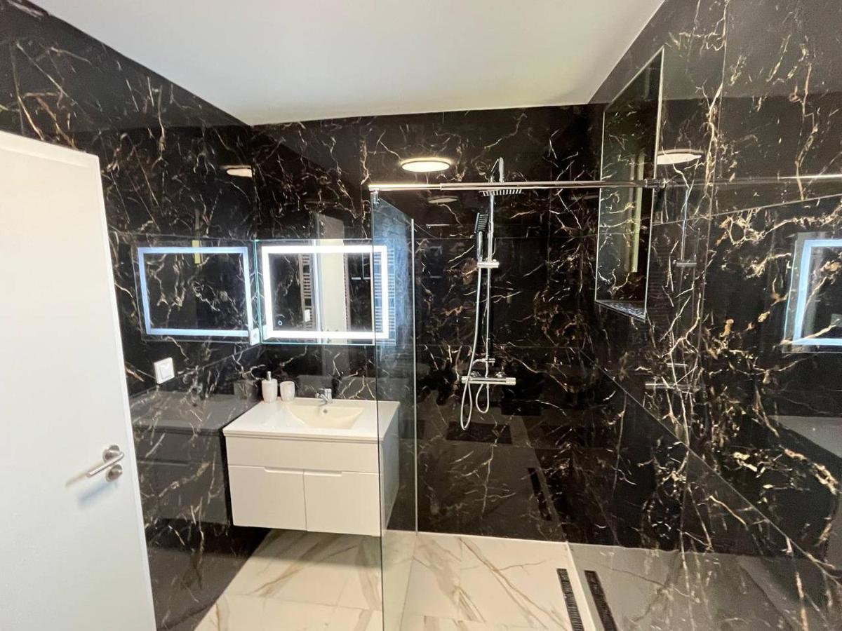 Apartment Golden Prague 78 Vestec  외부 사진