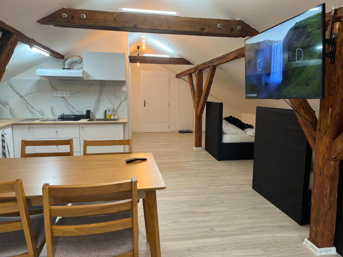 Apartment Golden Prague 78 Vestec  외부 사진