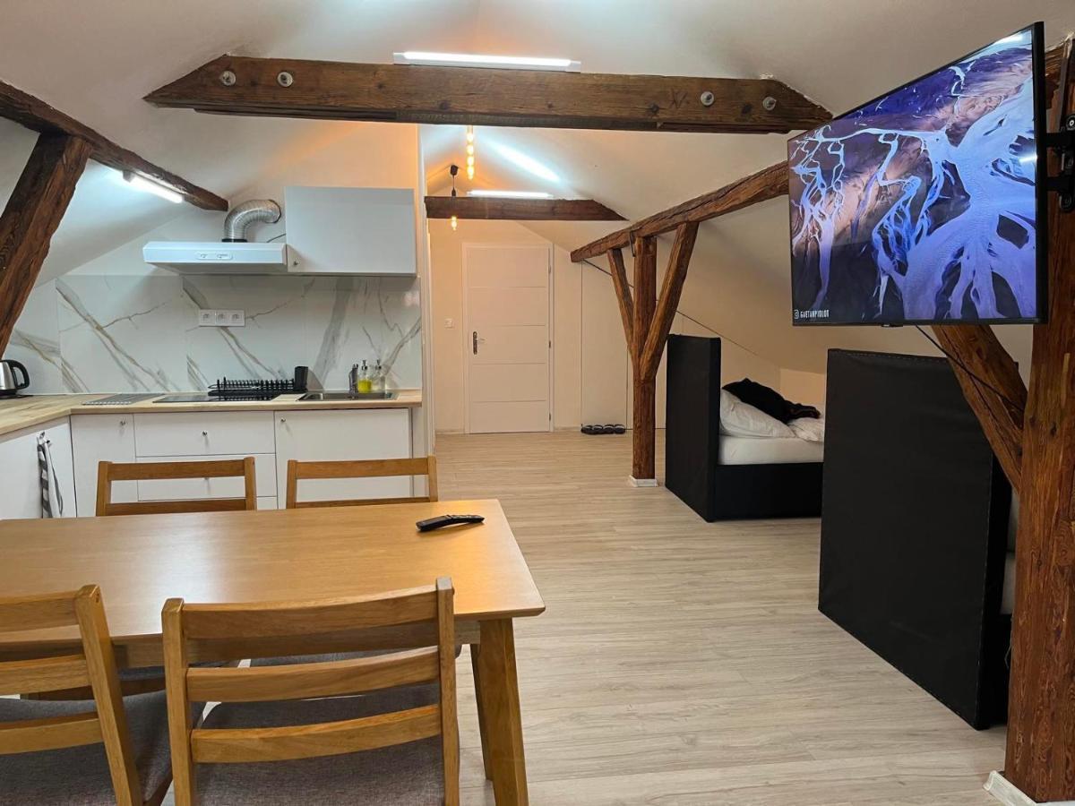 Apartment Golden Prague 78 Vestec  외부 사진