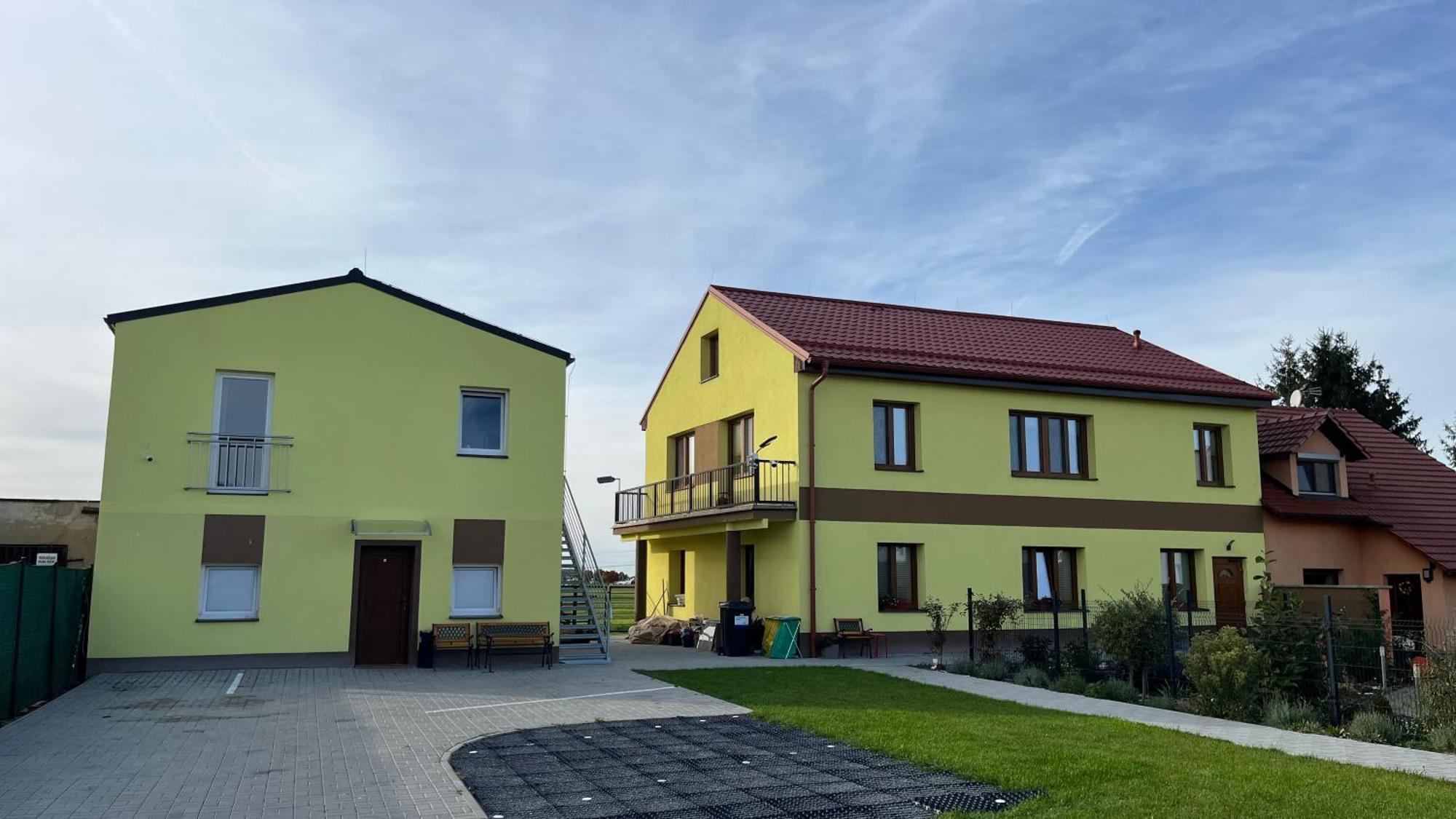 Apartment Golden Prague 78 Vestec  외부 사진